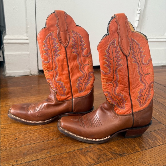 Justin Boots Shoes - Gorgeous Vintage Justin Cowboy boots size 7
